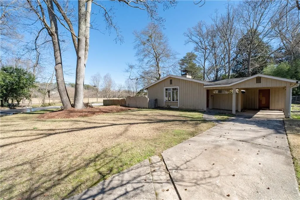 382 Golfview Road Nw, Atlanta, Georgia 30309, 3 Bedrooms Bedrooms, ,2 BathroomsBathrooms,Residential,For Sale,382 Golfview Road Nw,7523734