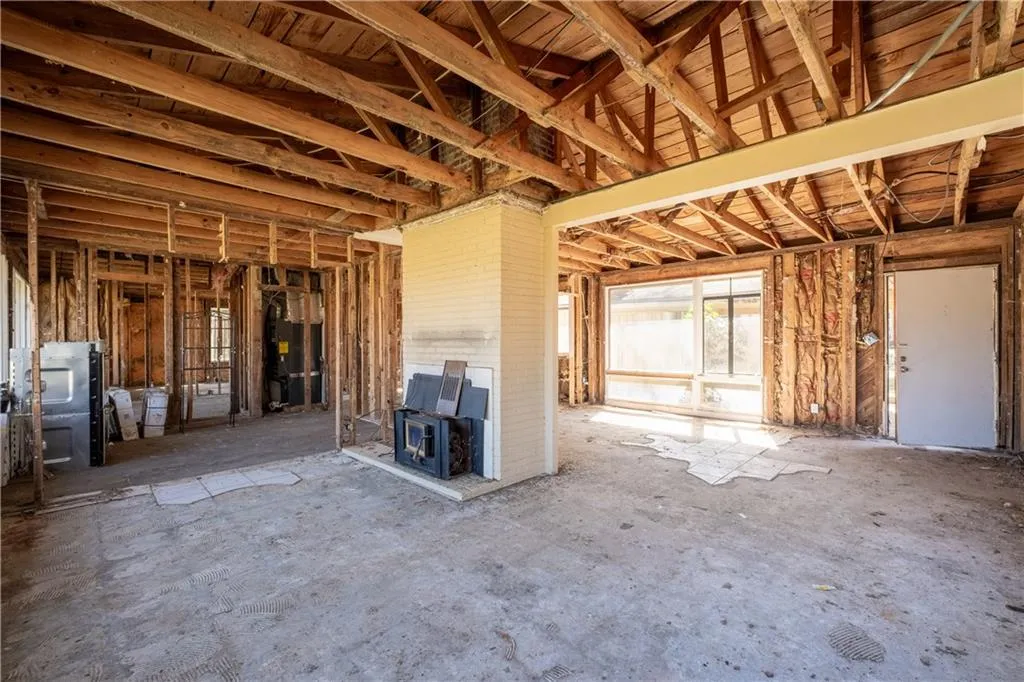 382 Golfview Road Nw, Atlanta, Georgia 30309, 3 Bedrooms Bedrooms, ,2 BathroomsBathrooms,Residential,For Sale,382 Golfview Road Nw,7523734