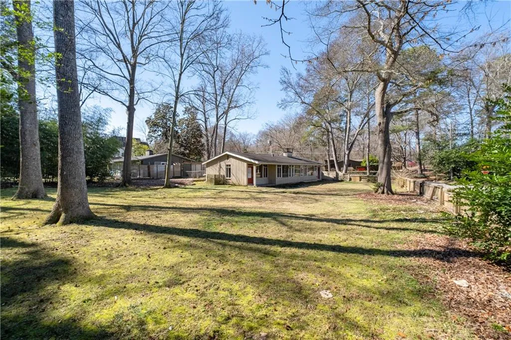 382 Golfview Road Nw, Atlanta, Georgia 30309, 3 Bedrooms Bedrooms, ,2 BathroomsBathrooms,Residential,For Sale,382 Golfview Road Nw,7523734