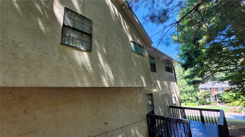 1170