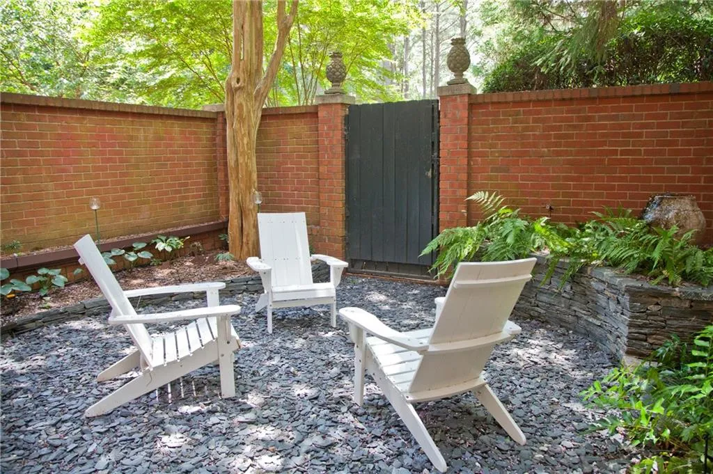 103 Jefferson Circle, Atlanta, Georgia 30328, 3 Bedrooms Bedrooms, ,3 BathroomsBathrooms,Residential,Sold,103 Jefferson Circle,6040530