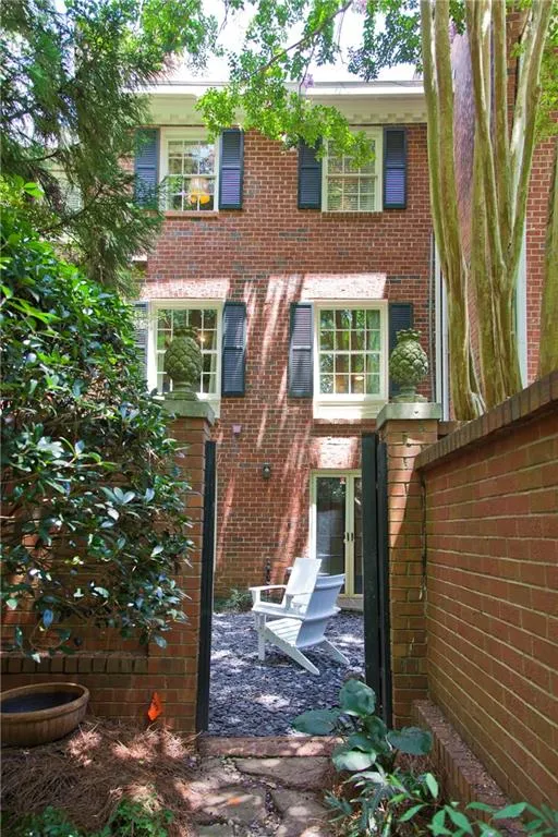 103 Jefferson Circle, Atlanta, Georgia 30328, 3 Bedrooms Bedrooms, ,3 BathroomsBathrooms,Residential,Sold,103 Jefferson Circle,6040530