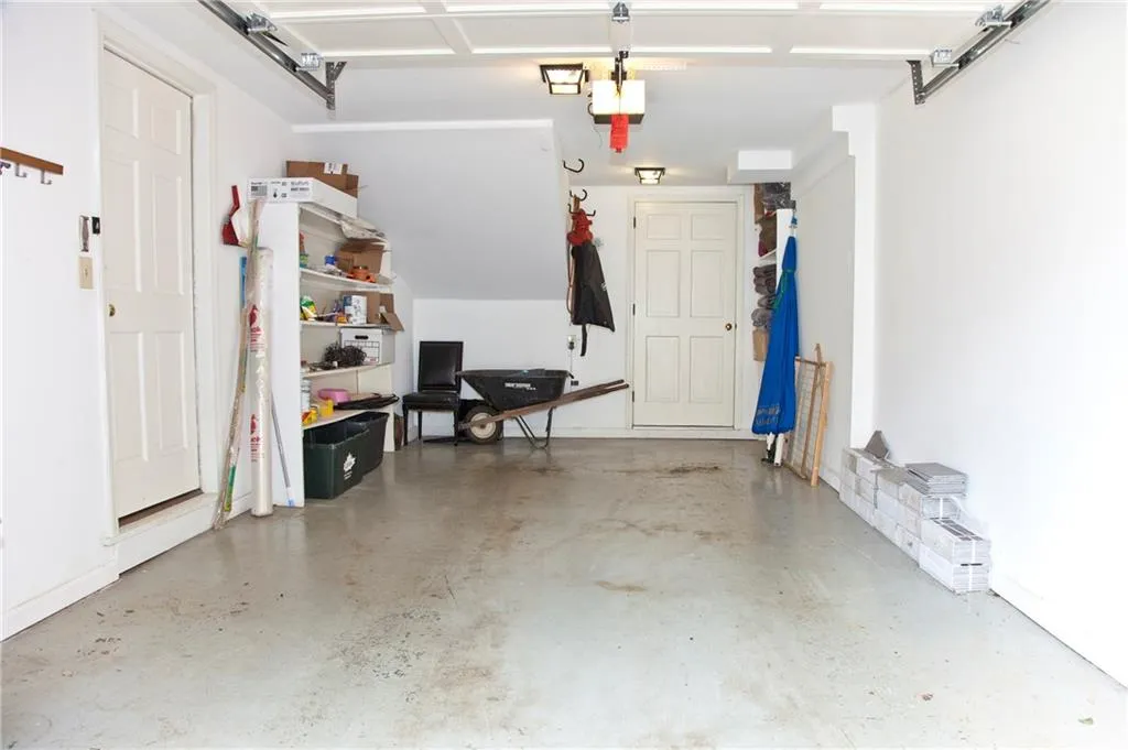 103 Jefferson Circle, Atlanta, Georgia 30328, 3 Bedrooms Bedrooms, ,3 BathroomsBathrooms,Residential,Sold,103 Jefferson Circle,6040530