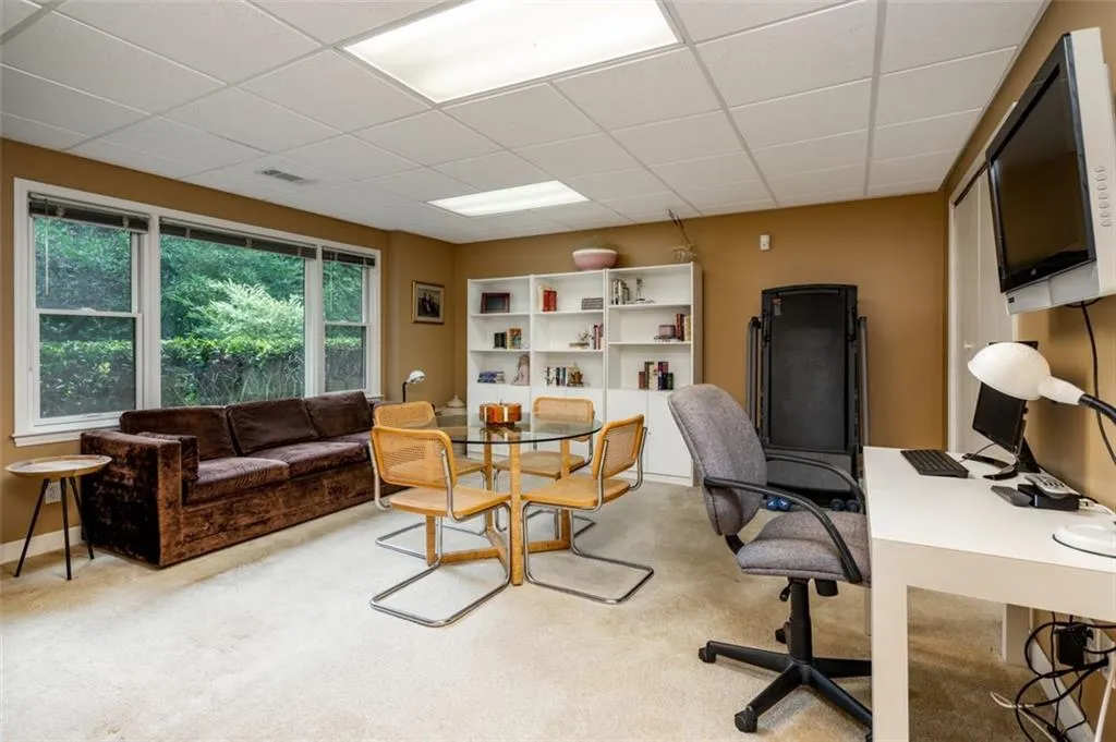 245 Glen Meadow Court, Atlanta, Georgia 30328, 5 Bedrooms Bedrooms, ,4 BathroomsBathrooms,Residential,Sold,245 Glen Meadow Court,6935658