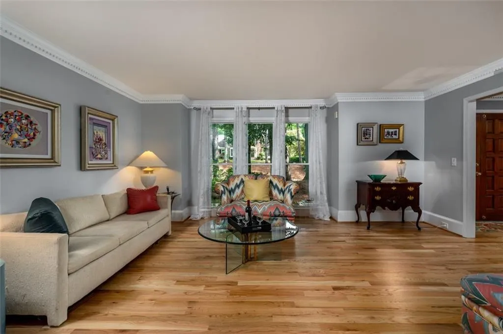 245 Glen Meadow Court, Atlanta, Georgia 30328, 5 Bedrooms Bedrooms, ,4 BathroomsBathrooms,Residential,Sold,245 Glen Meadow Court,6935658