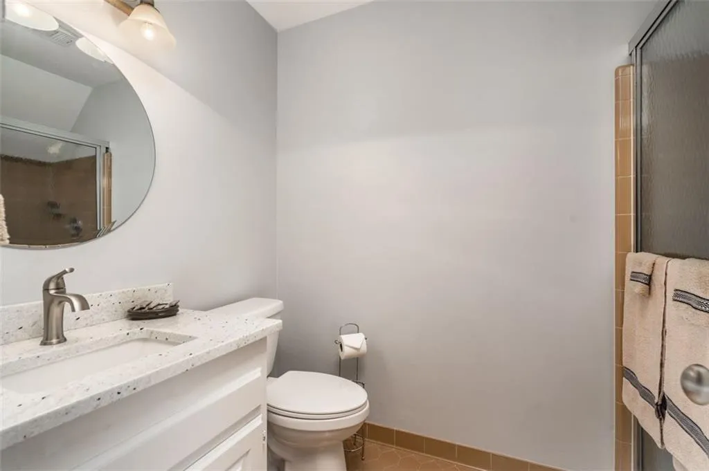 245 Glen Meadow Court, Atlanta, Georgia 30328, 5 Bedrooms Bedrooms, ,4 BathroomsBathrooms,Residential,Sold,245 Glen Meadow Court,6935658