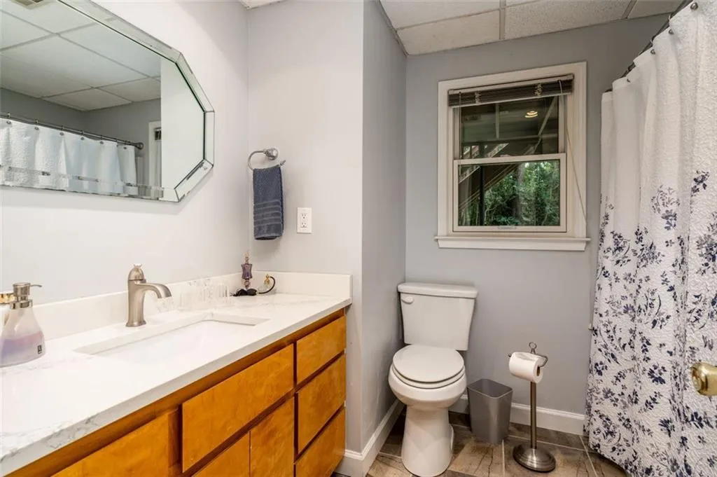 245 Glen Meadow Court, Atlanta, Georgia 30328, 5 Bedrooms Bedrooms, ,4 BathroomsBathrooms,Residential,Sold,245 Glen Meadow Court,6935658