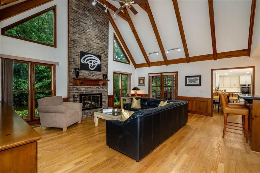 245 Glen Meadow Court, Atlanta, Georgia 30328, 5 Bedrooms Bedrooms, ,4 BathroomsBathrooms,Residential,Sold,245 Glen Meadow Court,6935658