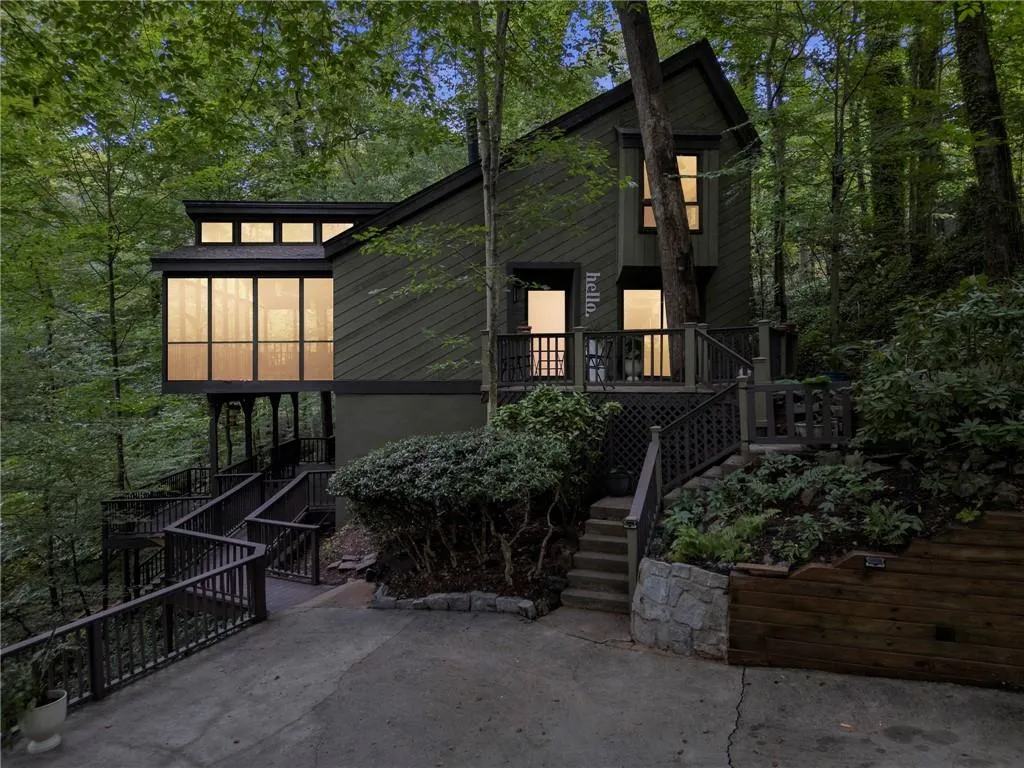 510 Forest Valley Road, Sandy Springs, Georgia 30342, 3 Bedrooms Bedrooms, ,3 BathroomsBathrooms,Residential,Sold,510 Forest Valley Road,7681337