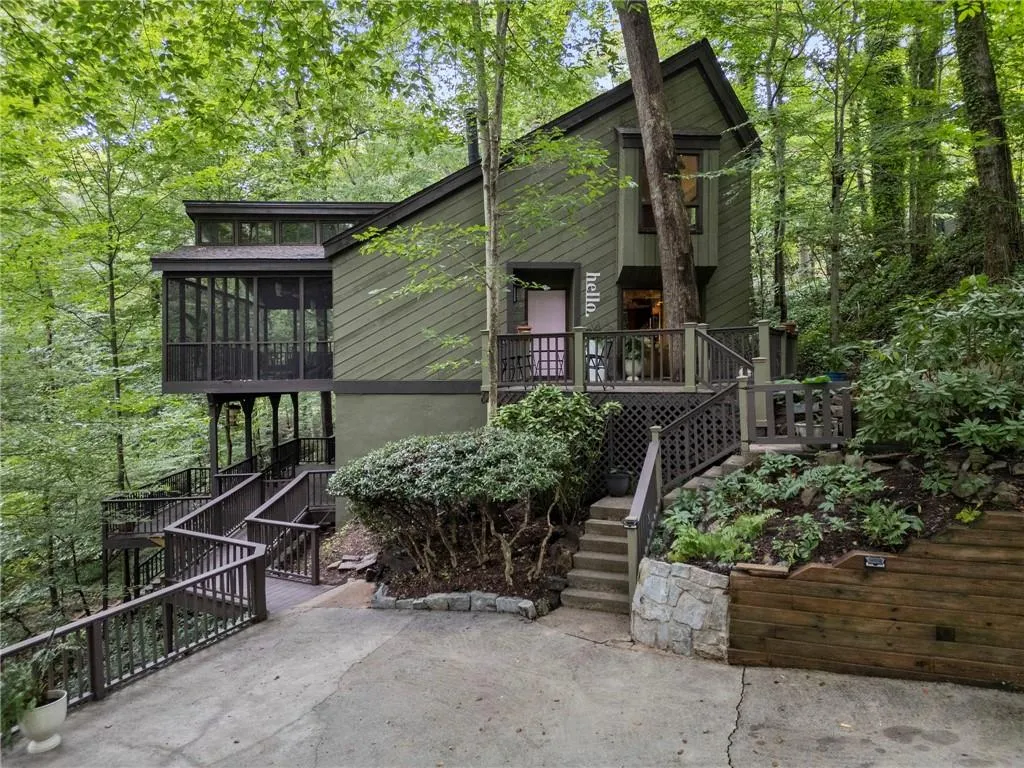 510 Forest Valley Road, Sandy Springs, Georgia 30342, 3 Bedrooms Bedrooms, ,3 BathroomsBathrooms,Residential,Sold,510 Forest Valley Road,7681337