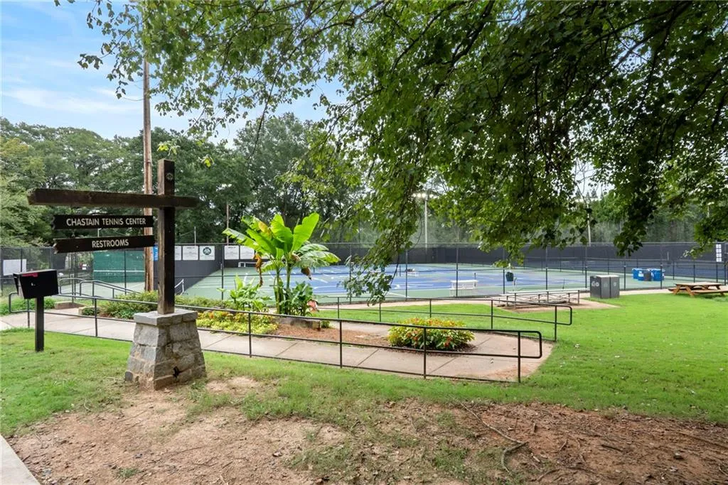 Chastain Park Close By