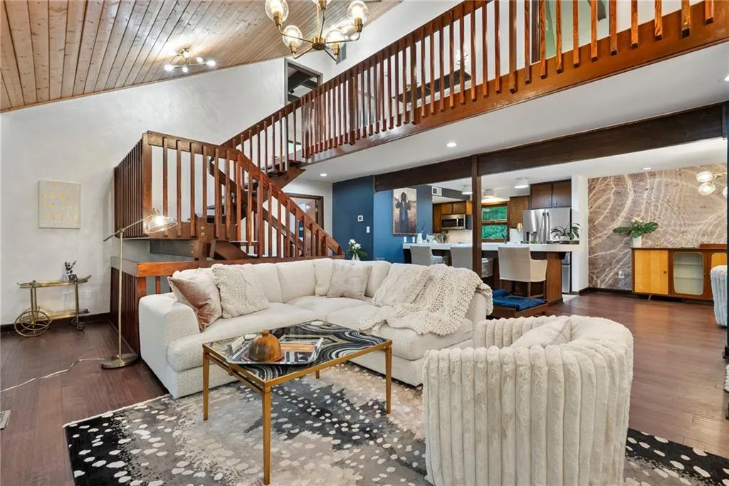 510 Forest Valley Road, Sandy Springs, Georgia 30342, 3 Bedrooms Bedrooms, ,3 BathroomsBathrooms,Residential,Sold,510 Forest Valley Road,7681337