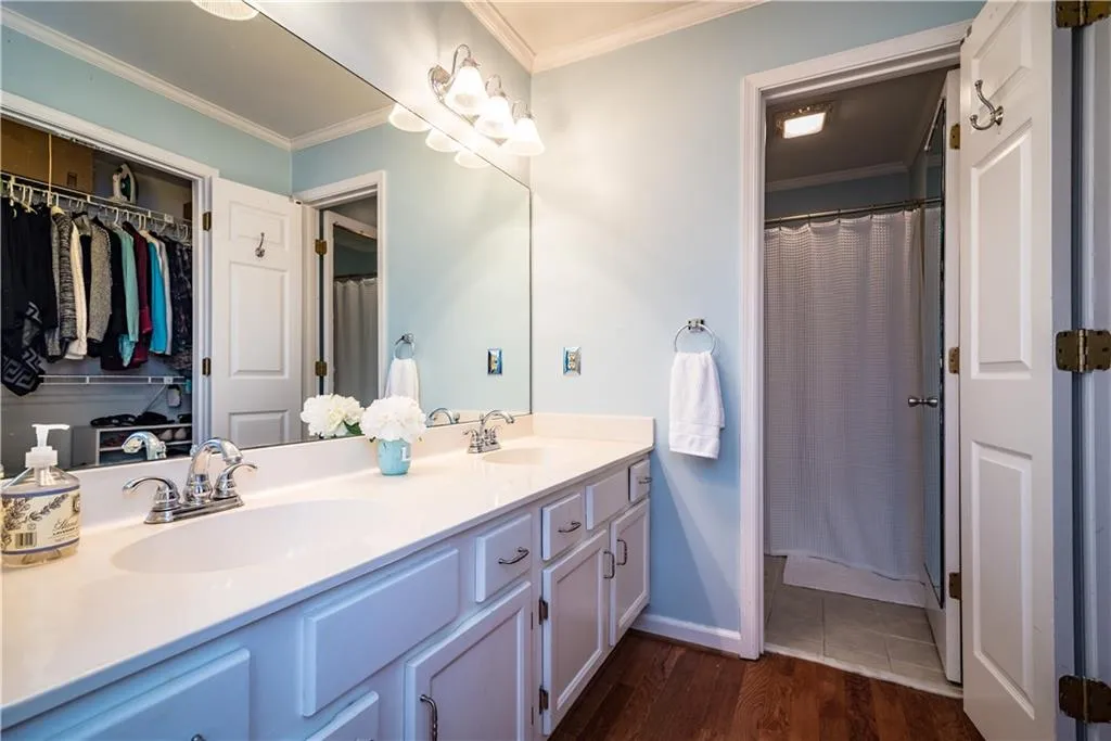 504 Bainbridge Drive, Sandy Springs, Georgia 30327, 3 Bedrooms Bedrooms, ,2 BathroomsBathrooms,Residential,Sold,504 Bainbridge Drive,5970236