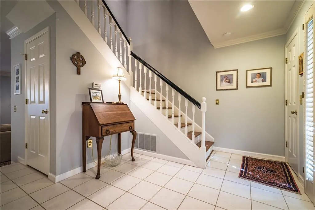 504 Bainbridge Drive, Sandy Springs, Georgia 30327, 3 Bedrooms Bedrooms, ,2 BathroomsBathrooms,Residential,Sold,504 Bainbridge Drive,5970236