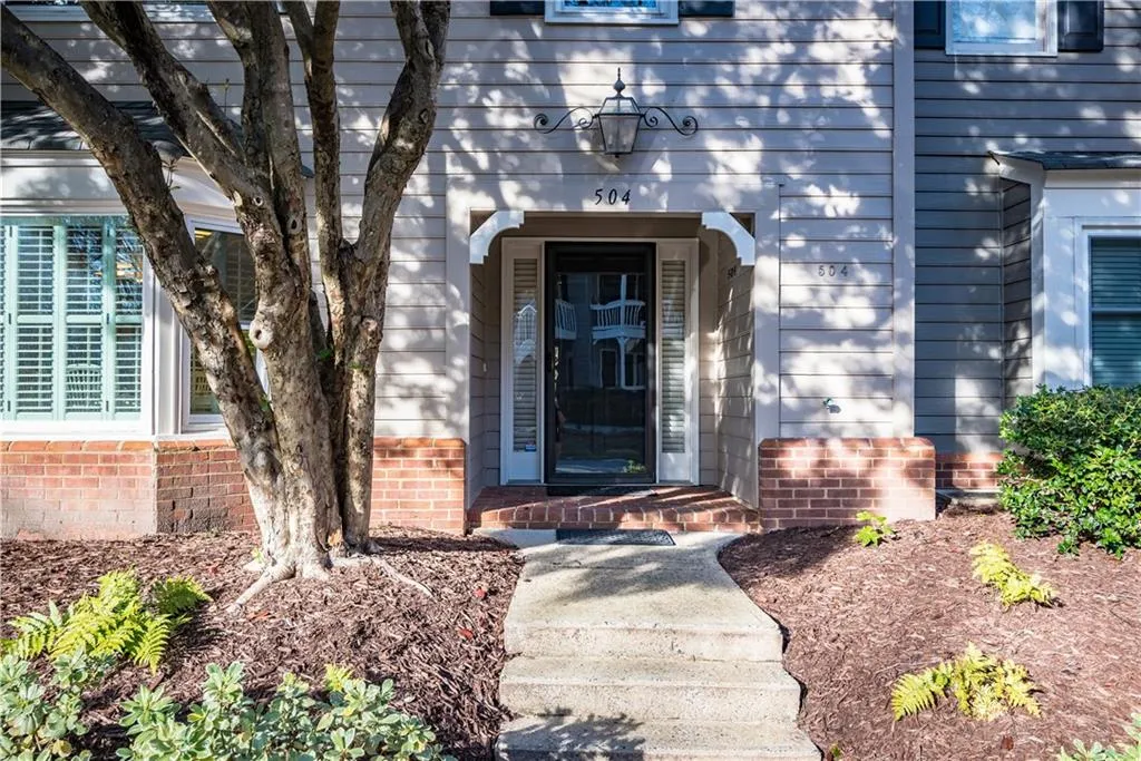 504 Bainbridge Drive, Sandy Springs, Georgia 30327, 3 Bedrooms Bedrooms, ,2 BathroomsBathrooms,Residential,Sold,504 Bainbridge Drive,5970236