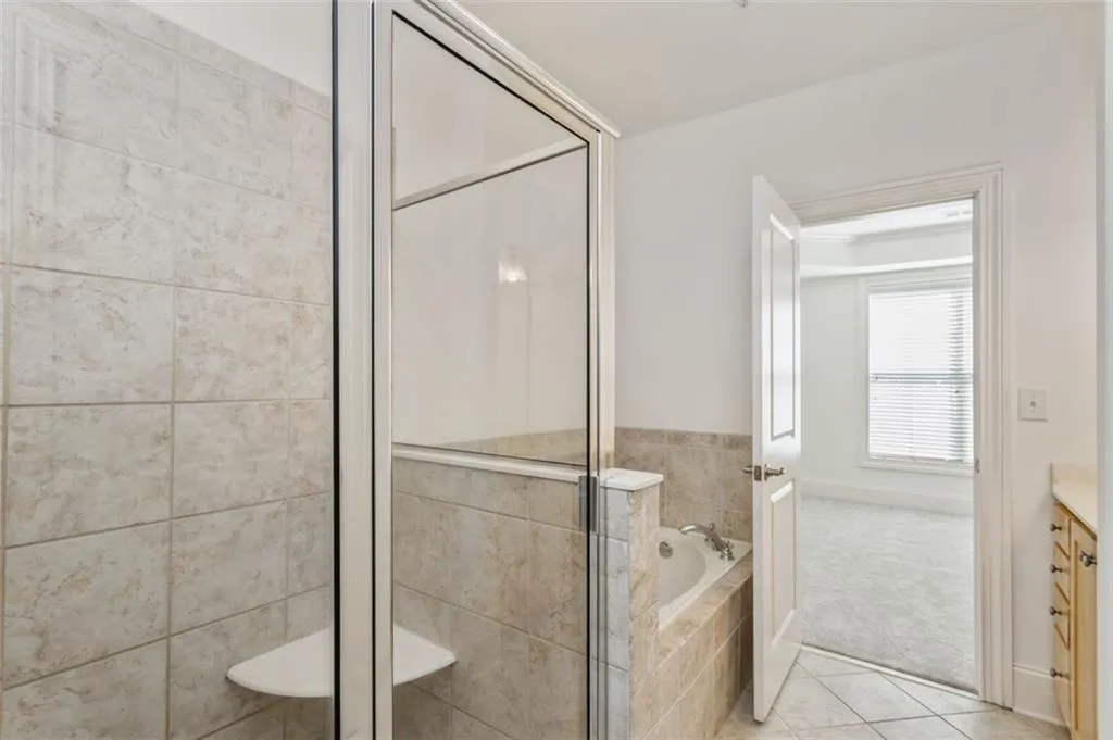 329 Le Gran Bend, Atlanta, Georgia 30328, 2 Bedrooms Bedrooms, ,2 BathroomsBathrooms,Residential,Sold,329 Le Gran Bend,6884389