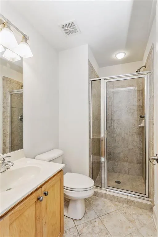 329 Le Gran Bend, Atlanta, Georgia 30328, 2 Bedrooms Bedrooms, ,2 BathroomsBathrooms,Residential,Sold,329 Le Gran Bend,6884389