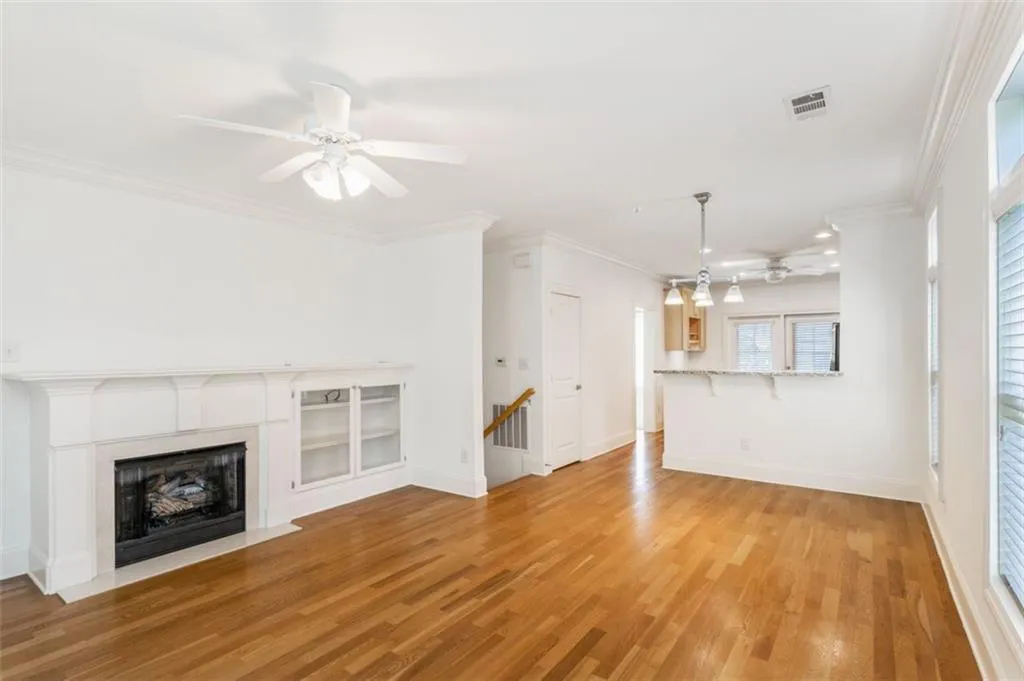 329 Le Gran Bend, Atlanta, Georgia 30328, 2 Bedrooms Bedrooms, ,2 BathroomsBathrooms,Residential,Sold,329 Le Gran Bend,6884389