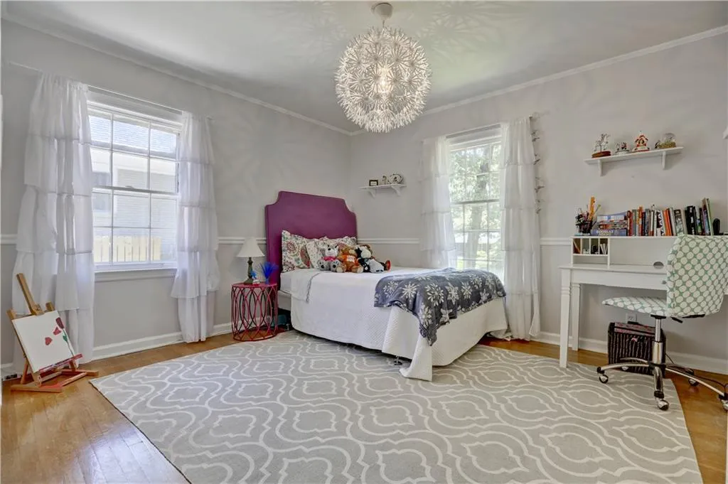 560 Forestdale Drive, Sandy Springs, Georgia 30342, 4 Bedrooms Bedrooms, ,3 BathroomsBathrooms,Residential,Sold,560 Forestdale Drive,5845351