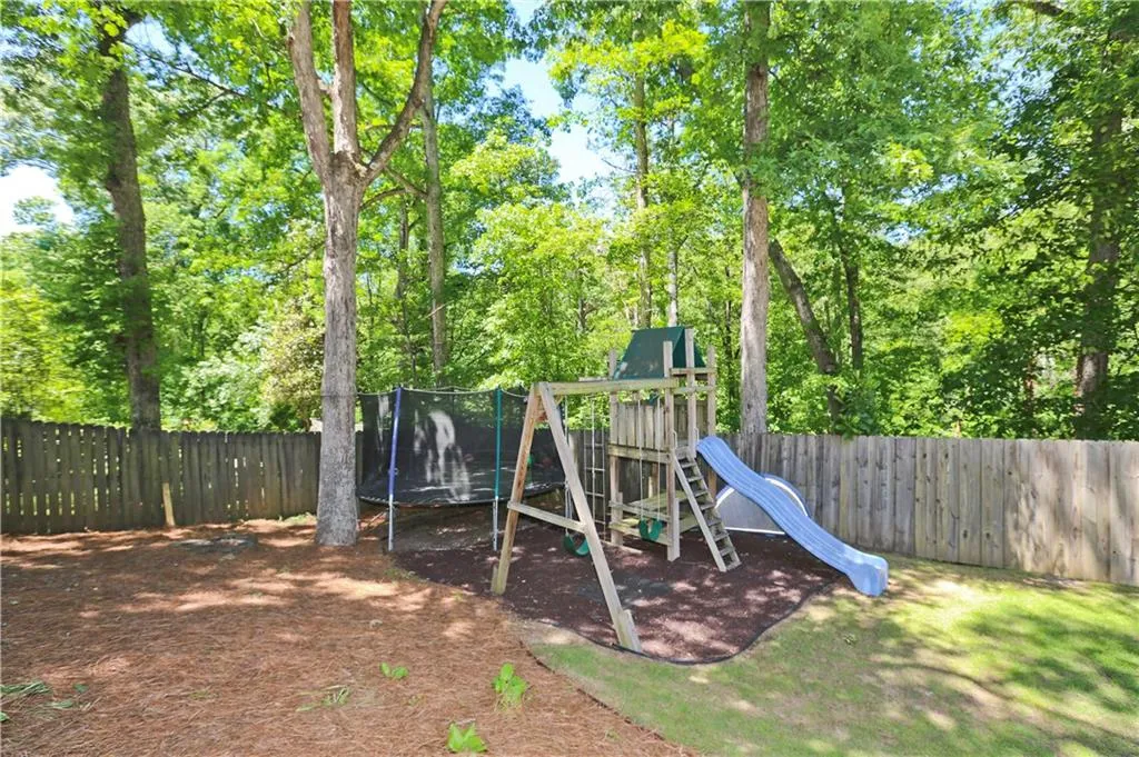 560 Forestdale Drive, Sandy Springs, Georgia 30342, 4 Bedrooms Bedrooms, ,3 BathroomsBathrooms,Residential,Sold,560 Forestdale Drive,5845351