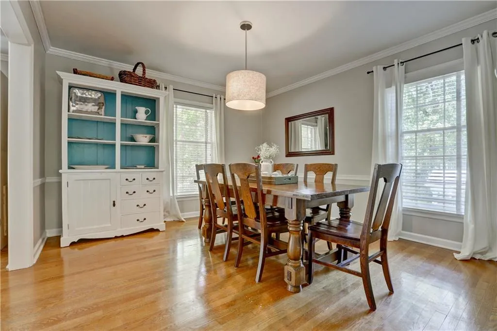 560 Forestdale Drive, Sandy Springs, Georgia 30342, 4 Bedrooms Bedrooms, ,3 BathroomsBathrooms,Residential,Sold,560 Forestdale Drive,5845351