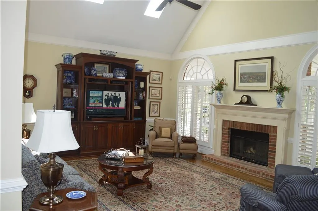 7875 Nesbit Downs Drive, Atlanta, Georgia 30350, 6 Bedrooms Bedrooms, ,6 BathroomsBathrooms,Residential,Sold,7875 Nesbit Downs Drive,5713097