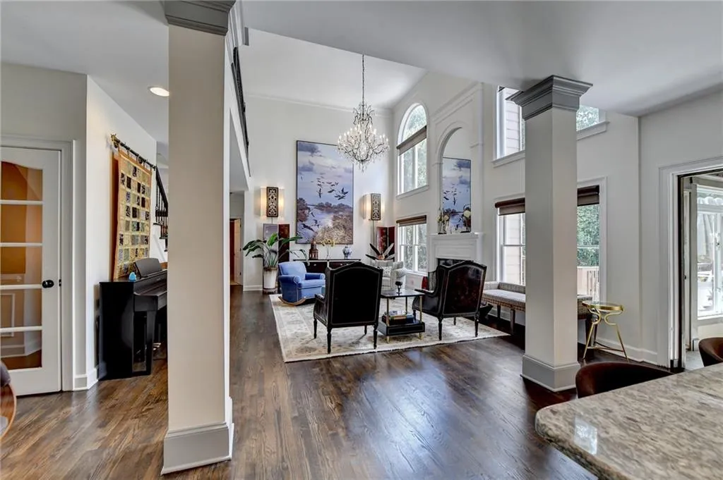 190 Trowbridge Road, Sandy Springs, Georgia 30350, 7 Bedrooms Bedrooms, ,5 BathroomsBathrooms,Residential,Sold,190 Trowbridge Road,7273941