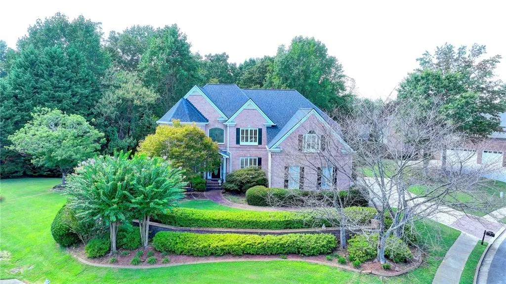 190 Trowbridge Road, Sandy Springs, Georgia 30350, 7 Bedrooms Bedrooms, ,5 BathroomsBathrooms,Residential,Sold,190 Trowbridge Road,7273941