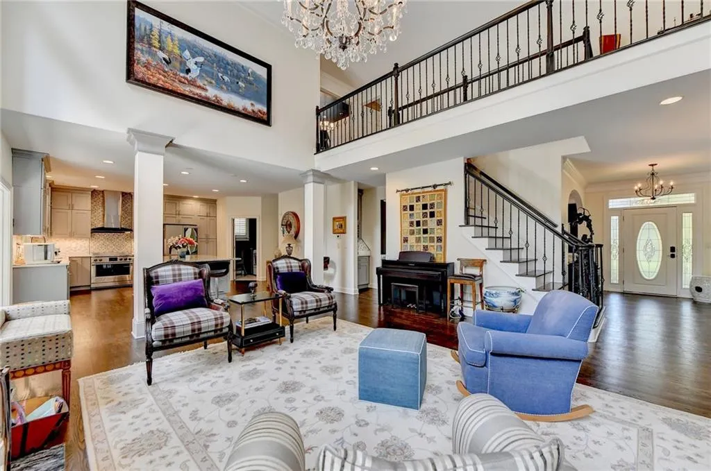 190 Trowbridge Road, Sandy Springs, Georgia 30350, 7 Bedrooms Bedrooms, ,5 BathroomsBathrooms,Residential,Sold,190 Trowbridge Road,7273941
