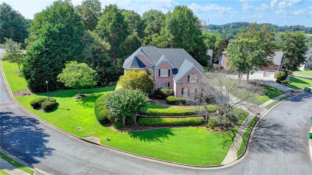 190 Trowbridge Road, Sandy Springs, Georgia 30350, 7 Bedrooms Bedrooms, ,5 BathroomsBathrooms,Residential,Sold,190 Trowbridge Road,7273941