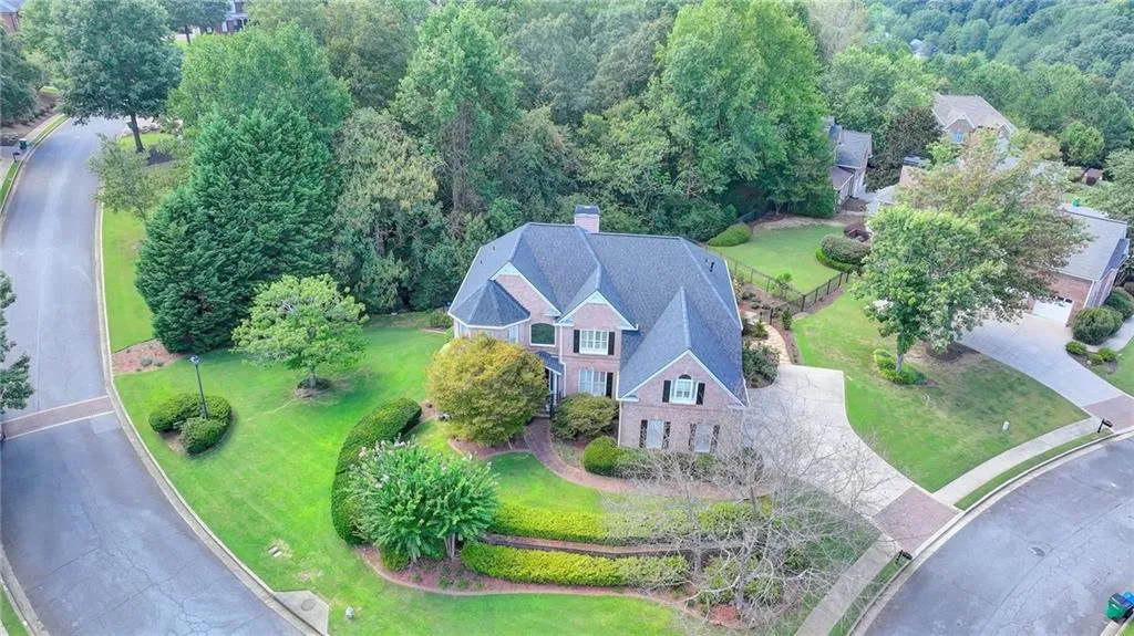 190 Trowbridge Road, Sandy Springs, Georgia 30350, 7 Bedrooms Bedrooms, ,5 BathroomsBathrooms,Residential,Sold,190 Trowbridge Road,7273941