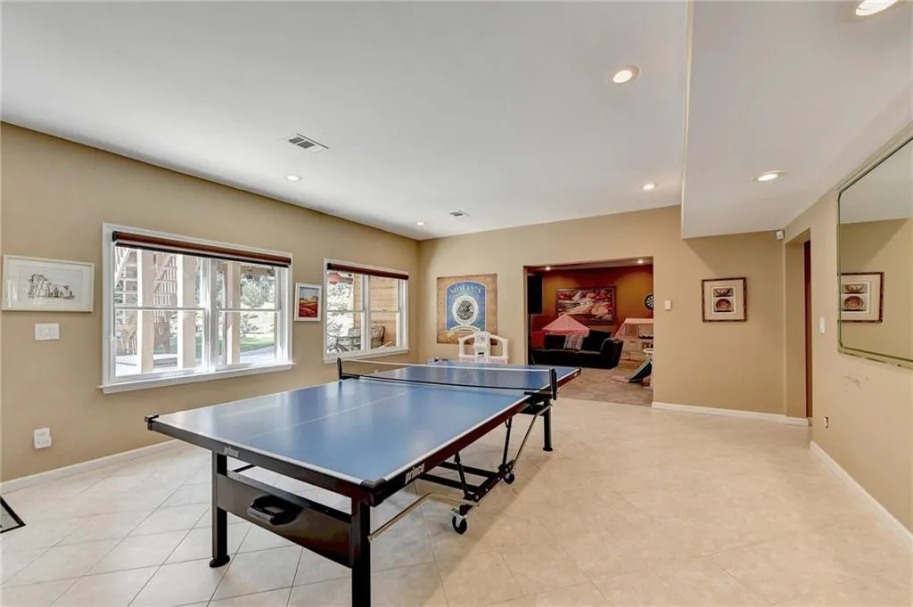 190 Trowbridge Road, Sandy Springs, Georgia 30350, 7 Bedrooms Bedrooms, ,5 BathroomsBathrooms,Residential,Sold,190 Trowbridge Road,7273941
