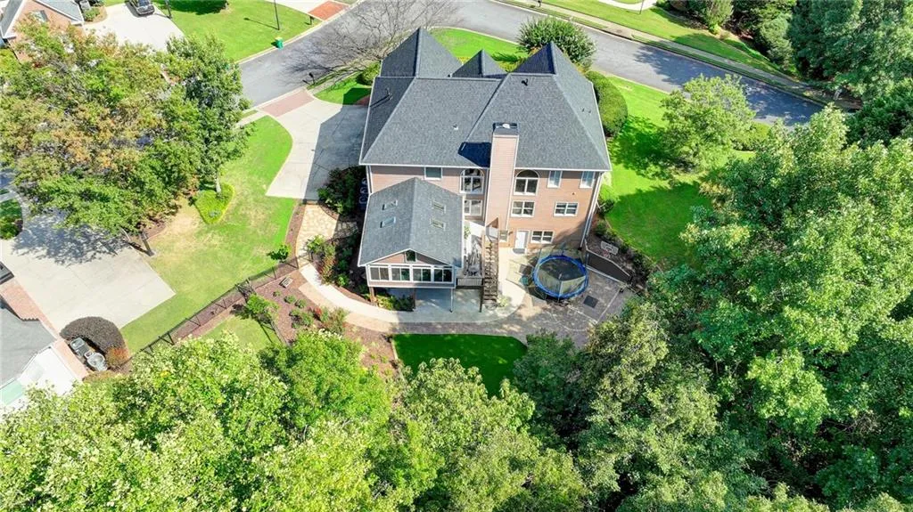 190 Trowbridge Road, Sandy Springs, Georgia 30350, 7 Bedrooms Bedrooms, ,5 BathroomsBathrooms,Residential,Sold,190 Trowbridge Road,7273941