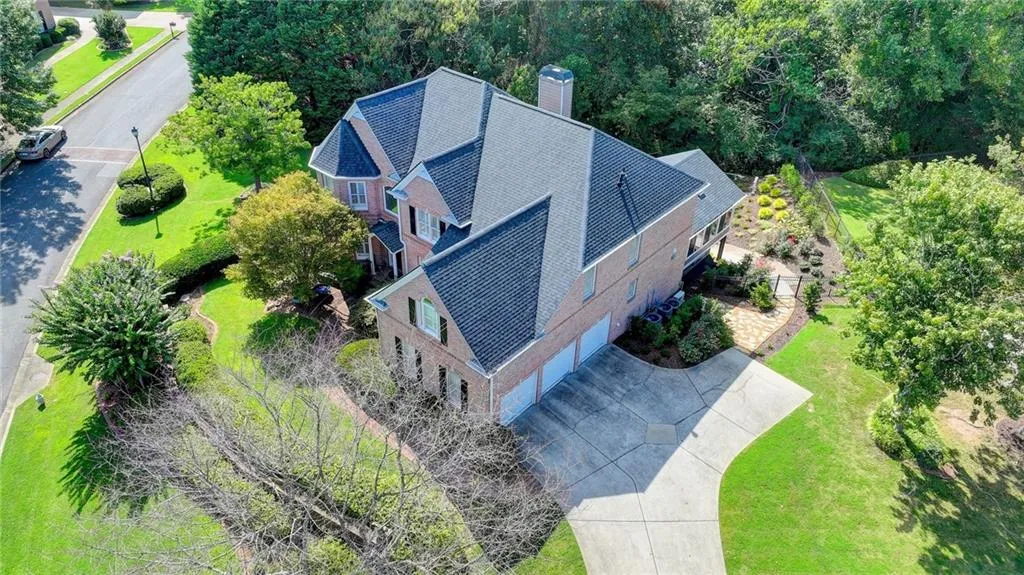190 Trowbridge Road, Sandy Springs, Georgia 30350, 7 Bedrooms Bedrooms, ,5 BathroomsBathrooms,Residential,Sold,190 Trowbridge Road,7273941
