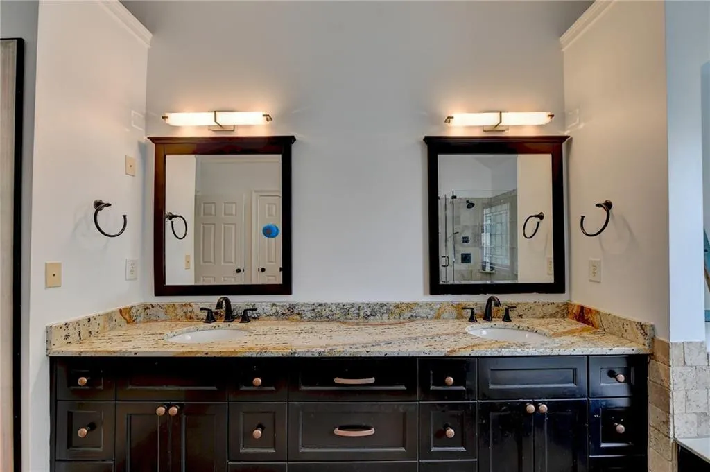 190 Trowbridge Road, Sandy Springs, Georgia 30350, 7 Bedrooms Bedrooms, ,5 BathroomsBathrooms,Residential,Sold,190 Trowbridge Road,7273941