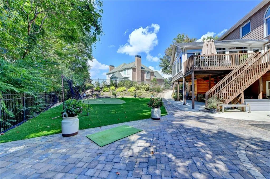 190 Trowbridge Road, Sandy Springs, Georgia 30350, 7 Bedrooms Bedrooms, ,5 BathroomsBathrooms,Residential,Sold,190 Trowbridge Road,7273941