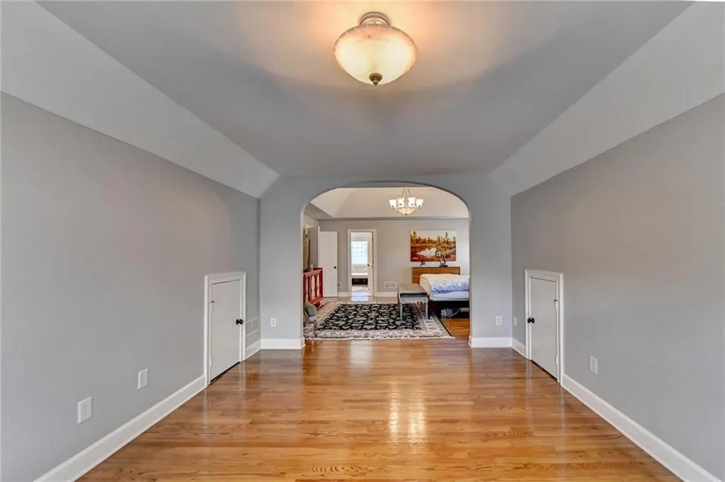 190 Trowbridge Road, Sandy Springs, Georgia 30350, 7 Bedrooms Bedrooms, ,5 BathroomsBathrooms,Residential,Sold,190 Trowbridge Road,7273941