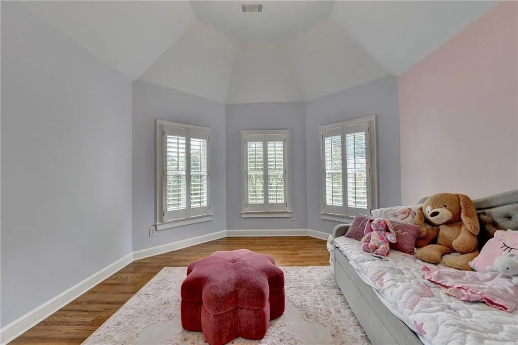 190 Trowbridge Road, Sandy Springs, Georgia 30350, 7 Bedrooms Bedrooms, ,5 BathroomsBathrooms,Residential,Sold,190 Trowbridge Road,7273941