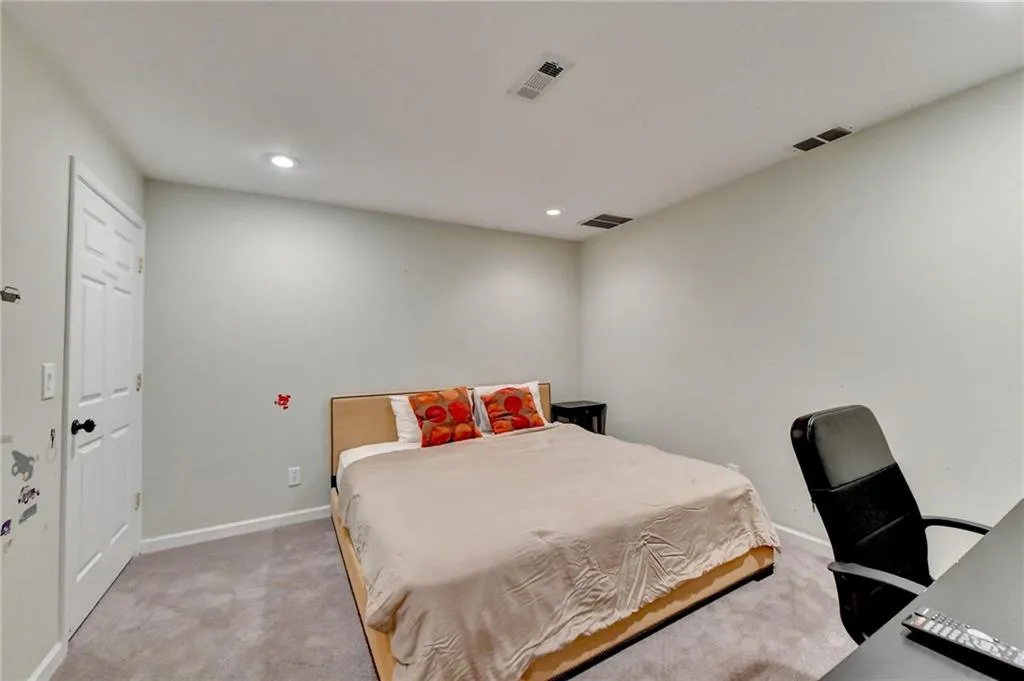 190 Trowbridge Road, Sandy Springs, Georgia 30350, 7 Bedrooms Bedrooms, ,5 BathroomsBathrooms,Residential,Sold,190 Trowbridge Road,7273941