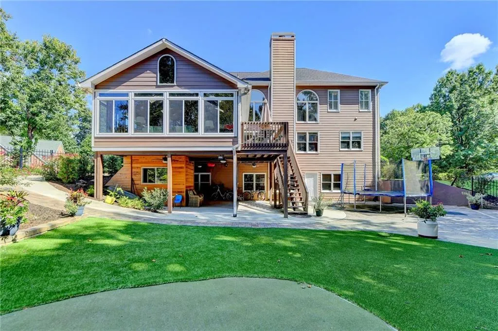 190 Trowbridge Road, Sandy Springs, Georgia 30350, 7 Bedrooms Bedrooms, ,5 BathroomsBathrooms,Residential,Sold,190 Trowbridge Road,7273941