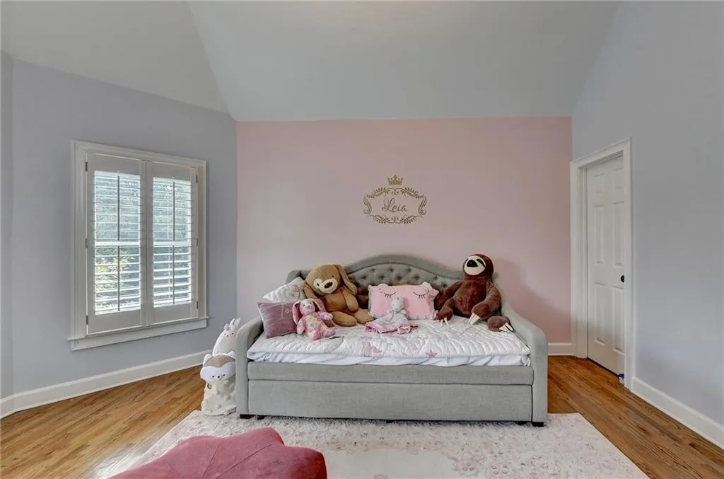 190 Trowbridge Road, Sandy Springs, Georgia 30350, 7 Bedrooms Bedrooms, ,5 BathroomsBathrooms,Residential,Sold,190 Trowbridge Road,7273941
