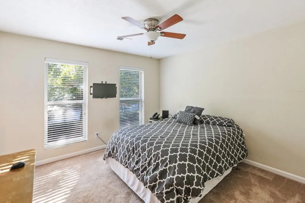 105 River North Drive Unit B, Atlanta, Georgia 30350, 2 Bedrooms Bedrooms, ,2 BathroomsBathrooms,Residential,Sold,105 River North Drive Unit B,5926238