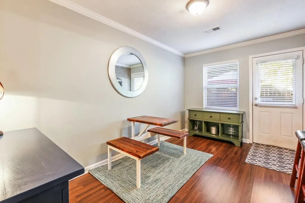 105 River North Drive Unit B, Atlanta, Georgia 30350, 2 Bedrooms Bedrooms, ,2 BathroomsBathrooms,Residential,Sold,105 River North Drive Unit B,5926238