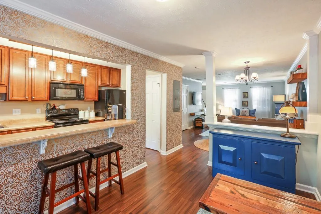 105 River North Drive Unit B, Atlanta, Georgia 30350, 2 Bedrooms Bedrooms, ,2 BathroomsBathrooms,Residential,Sold,105 River North Drive Unit B,5926238