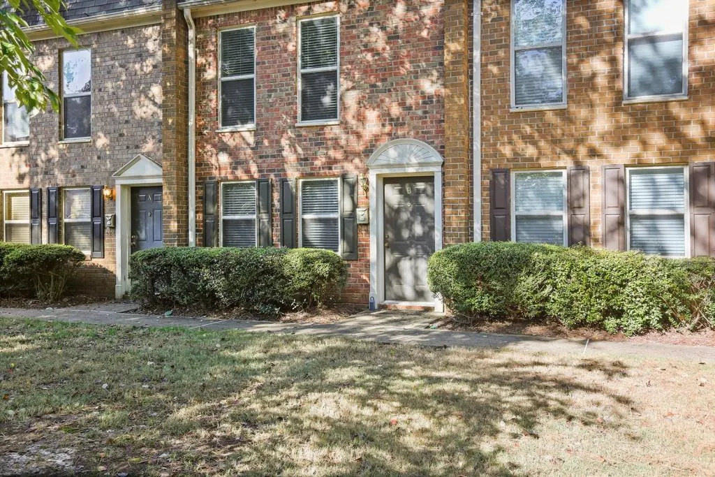 105 River North Drive Unit B, Atlanta, Georgia 30350, 2 Bedrooms Bedrooms, ,2 BathroomsBathrooms,Residential,Sold,105 River North Drive Unit B,5926238