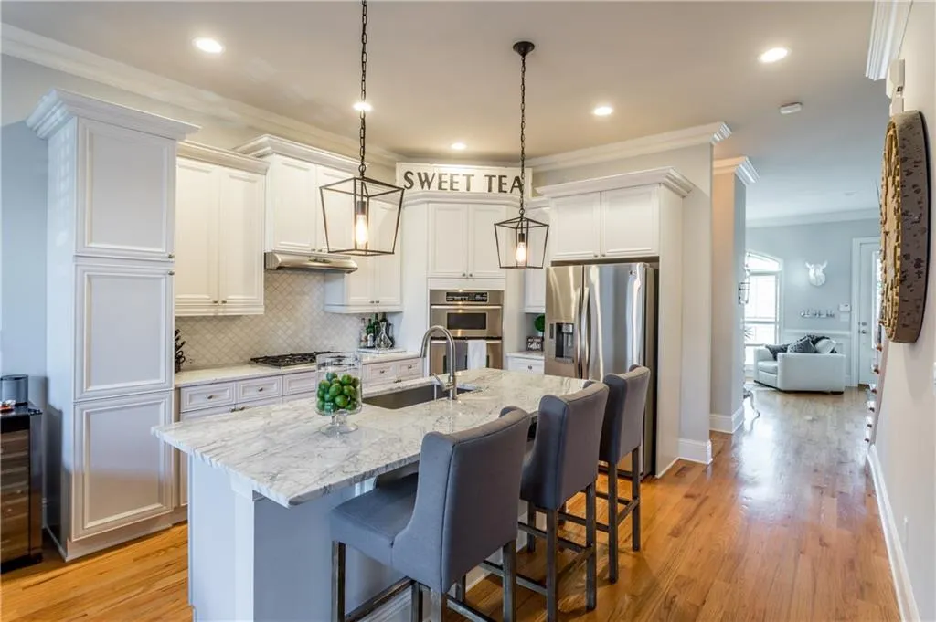 359 Alderwood Lane, Sandy Springs, Georgia 30328, 3 Bedrooms Bedrooms, ,3 BathroomsBathrooms,Residential,Sold,359 Alderwood Lane,6526971