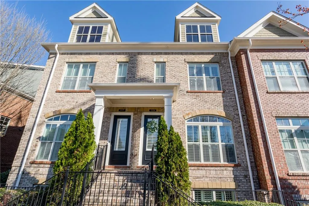 359 Alderwood Lane, Sandy Springs, Georgia 30328, 3 Bedrooms Bedrooms, ,3 BathroomsBathrooms,Residential,Sold,359 Alderwood Lane,6526971