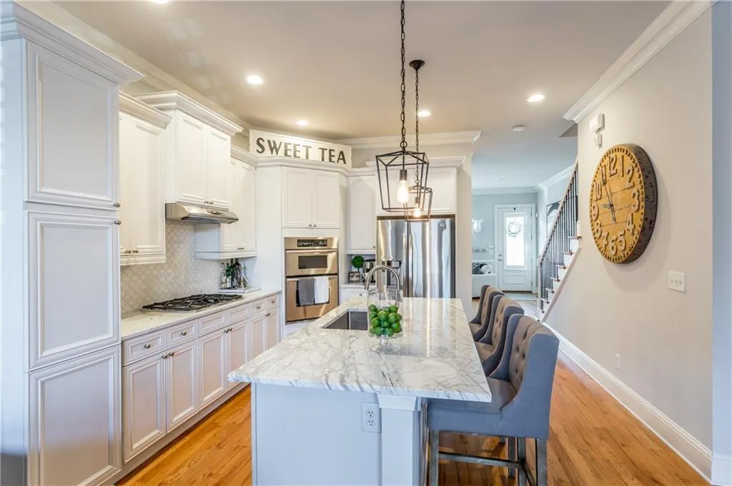 359 Alderwood Lane, Sandy Springs, Georgia 30328, 3 Bedrooms Bedrooms, ,3 BathroomsBathrooms,Residential,Sold,359 Alderwood Lane,6526971