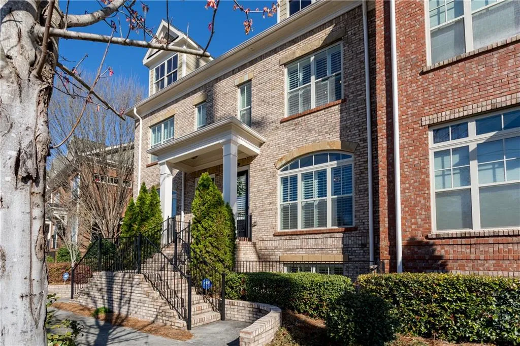 359 Alderwood Lane, Sandy Springs, Georgia 30328, 3 Bedrooms Bedrooms, ,3 BathroomsBathrooms,Residential,Sold,359 Alderwood Lane,6526971