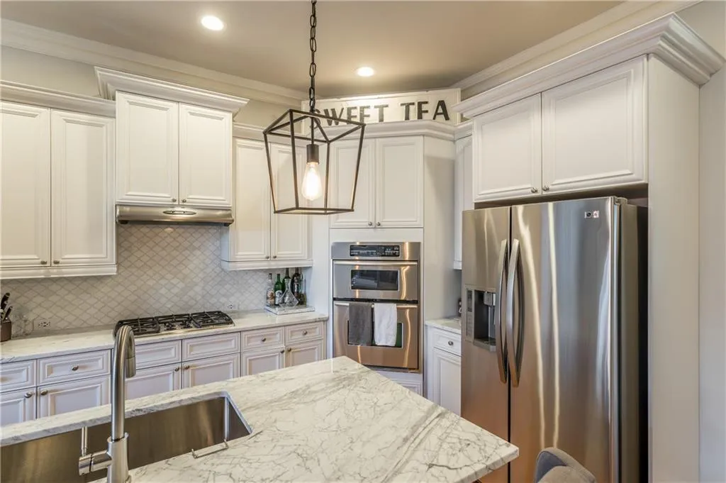 359 Alderwood Lane, Sandy Springs, Georgia 30328, 3 Bedrooms Bedrooms, ,3 BathroomsBathrooms,Residential,Sold,359 Alderwood Lane,6526971
